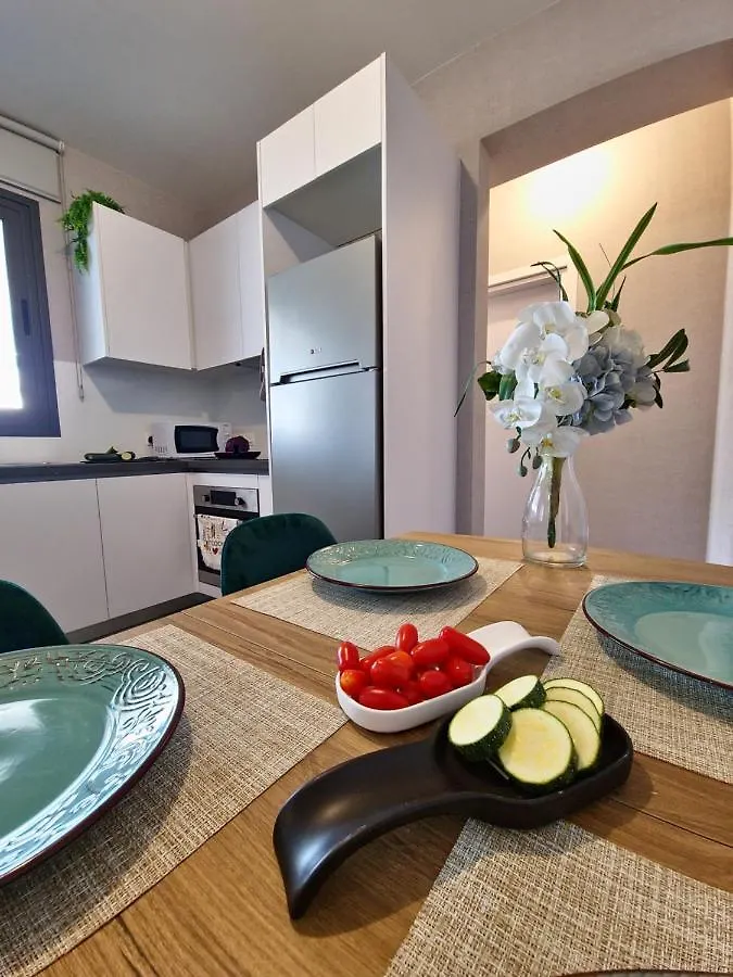 Carisa Deluxe Apartment With Jacuzzi Larnaca 0*,