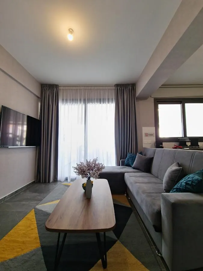 Carisa Deluxe Apartment With Jacuzzi Larnaca 0*,